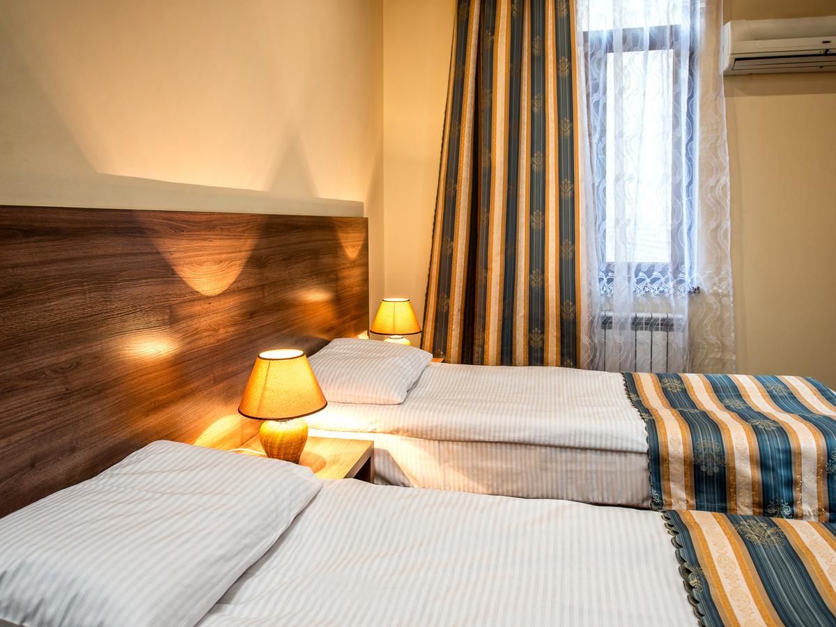 Отель Lviv Central Jam Hotel Львов